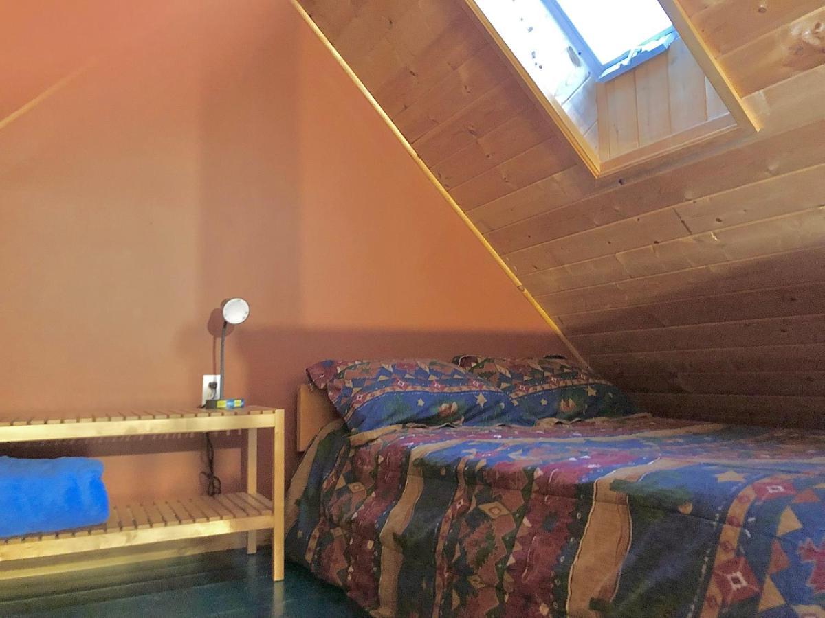 Camels Hump Guest Ranch Lumby Esterno foto
